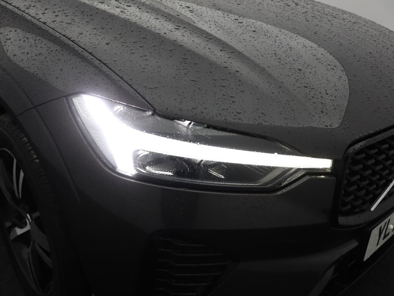Volvo XC60 2.0 B4 MHEV R-Design — image 54