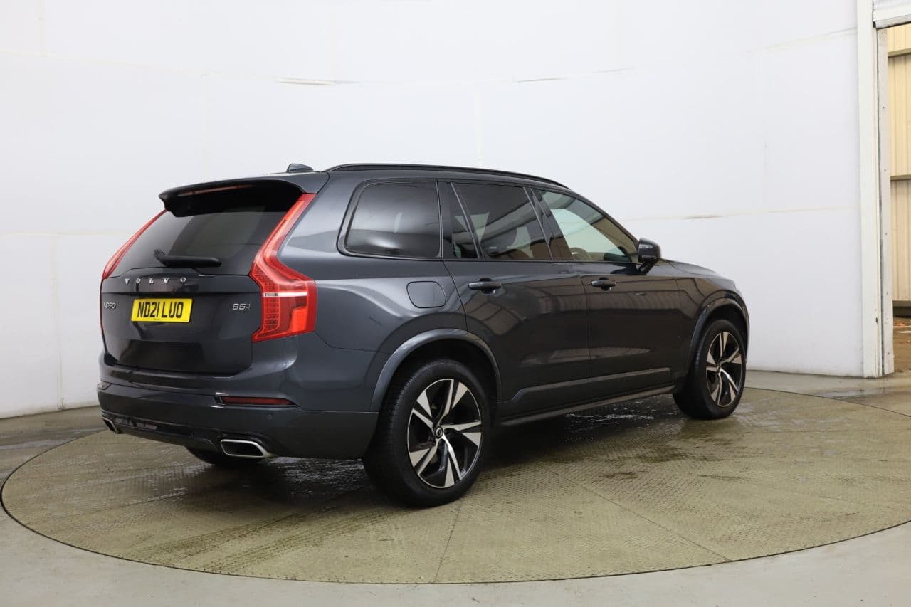 Volvo XC90 2.0 B5 MHEV R-Design — image 7