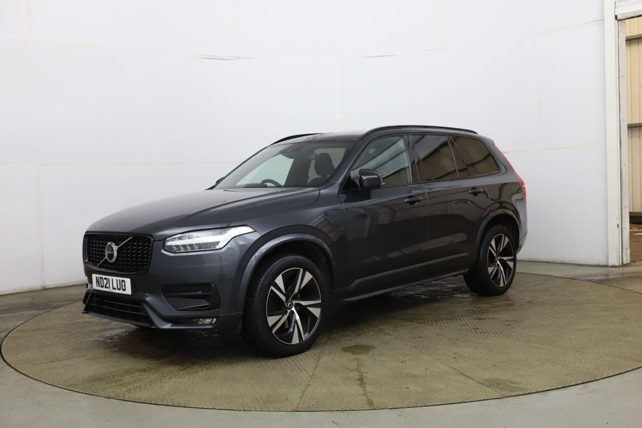 Volvo XC90 2.0 B5 MHEV R-Design — image 3