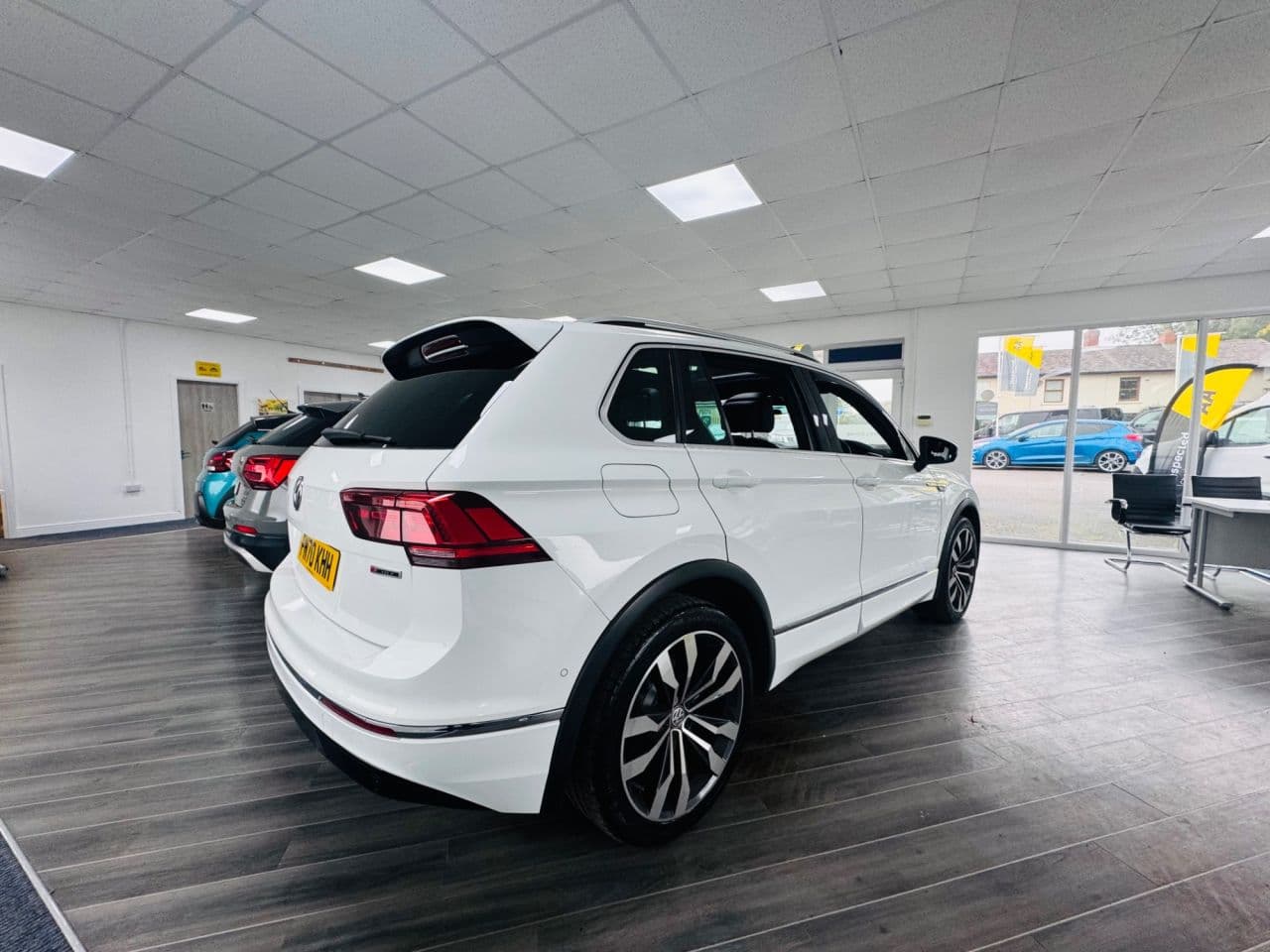 Volkswagen Tiguan 2.0 TDI R-Line Tech — image 3