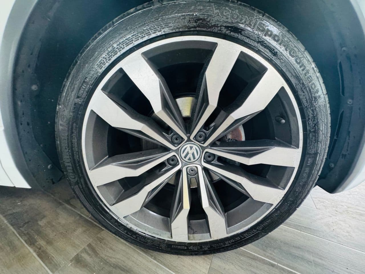 Volkswagen Tiguan 2.0 TDI R-Line Tech — image 10