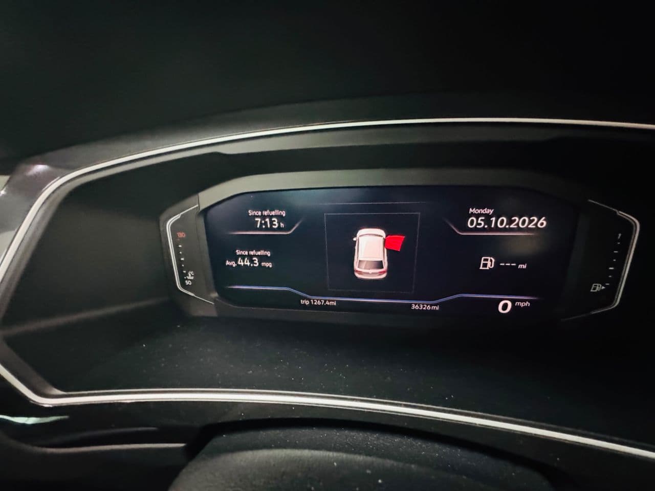 Volkswagen Tiguan 2.0 TDI R-Line Tech — image 22