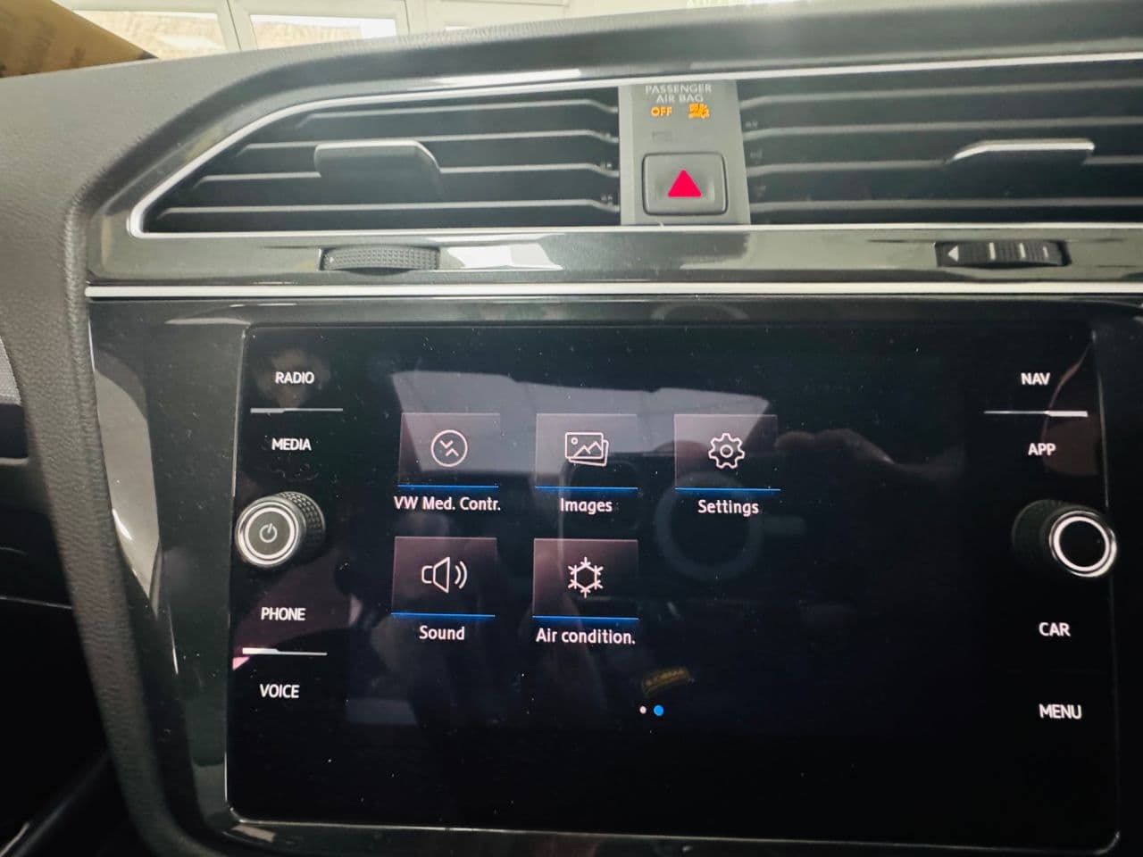Volkswagen Tiguan 2.0 TDI R-Line Tech — image 36