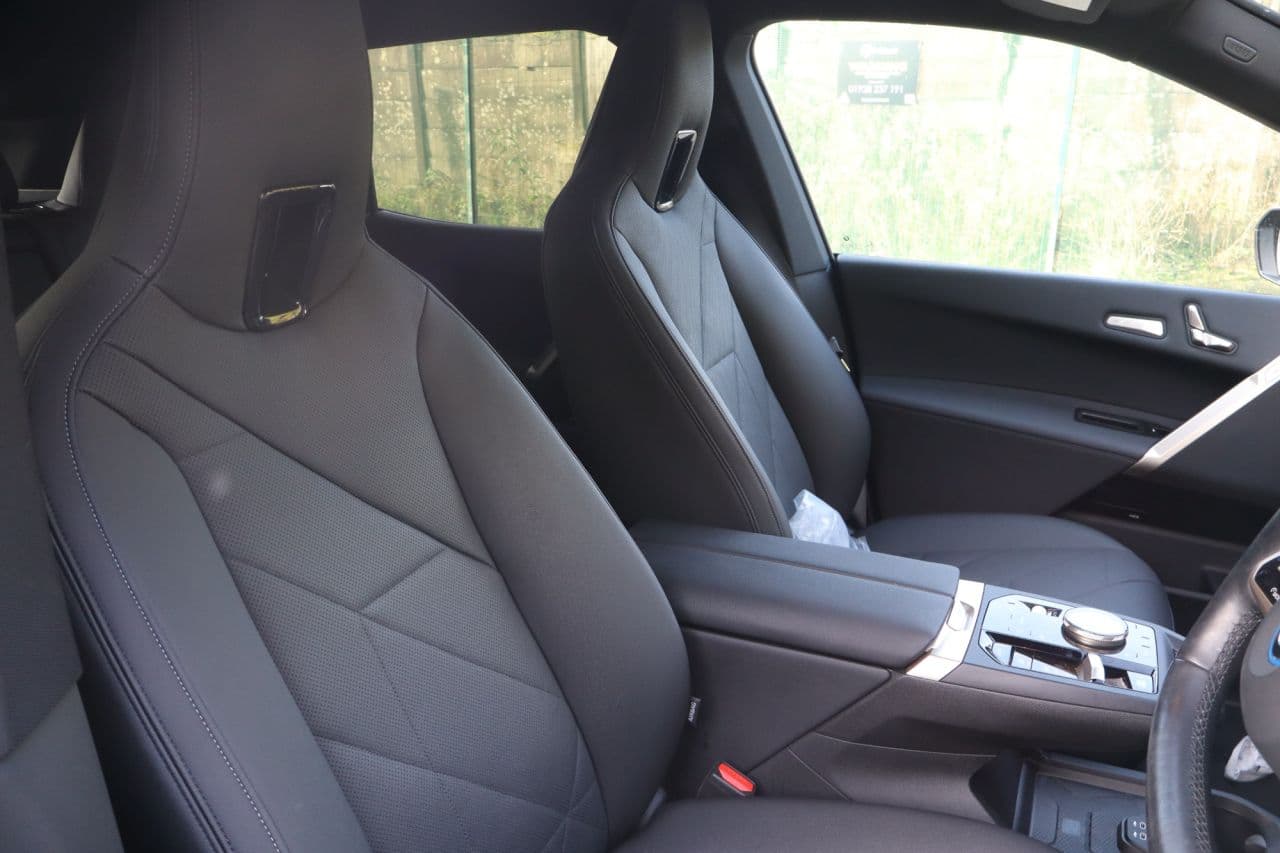 BMW Ix 40 76.6kWh M Sport Edition — image 6