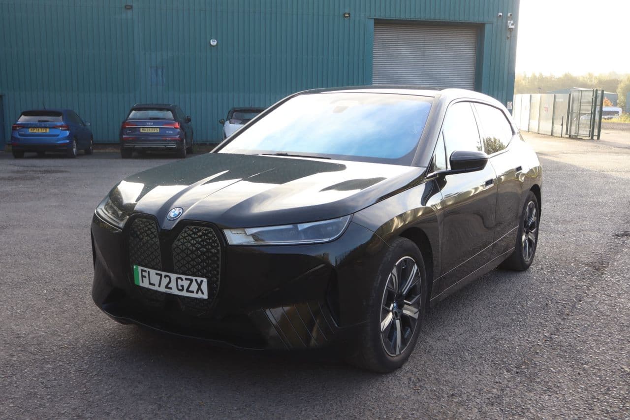 BMW Ix 40 76.6kWh M Sport Edition — image 2