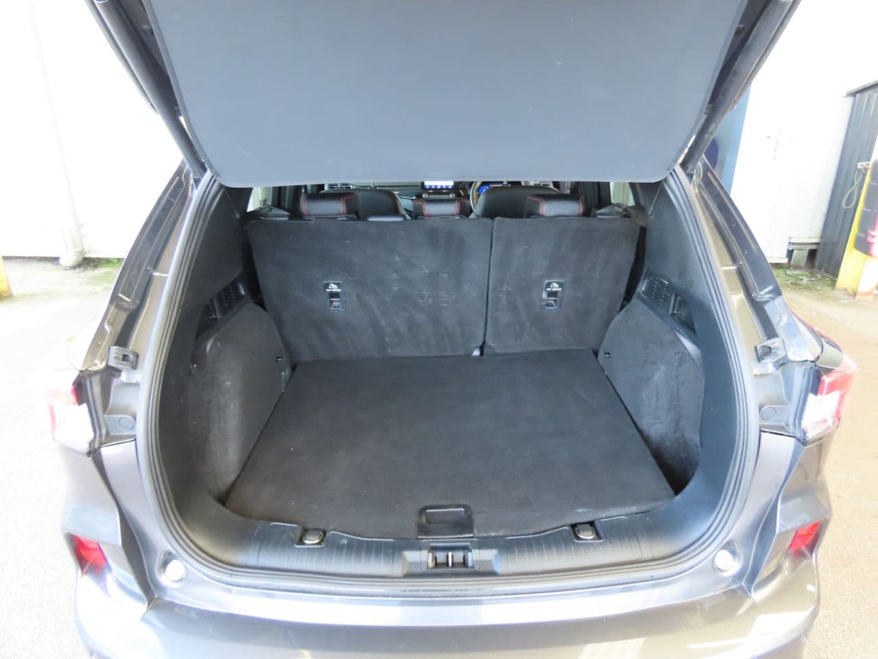 Ford Kuga 1.5 EcoBlue ST-Line X Edition — image 12
