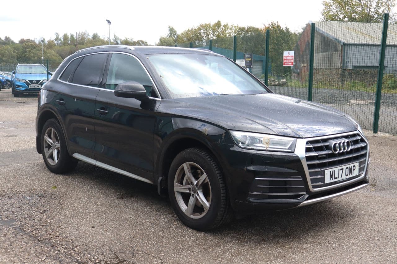 Audi Q5 2.0 TDI Sport view 1