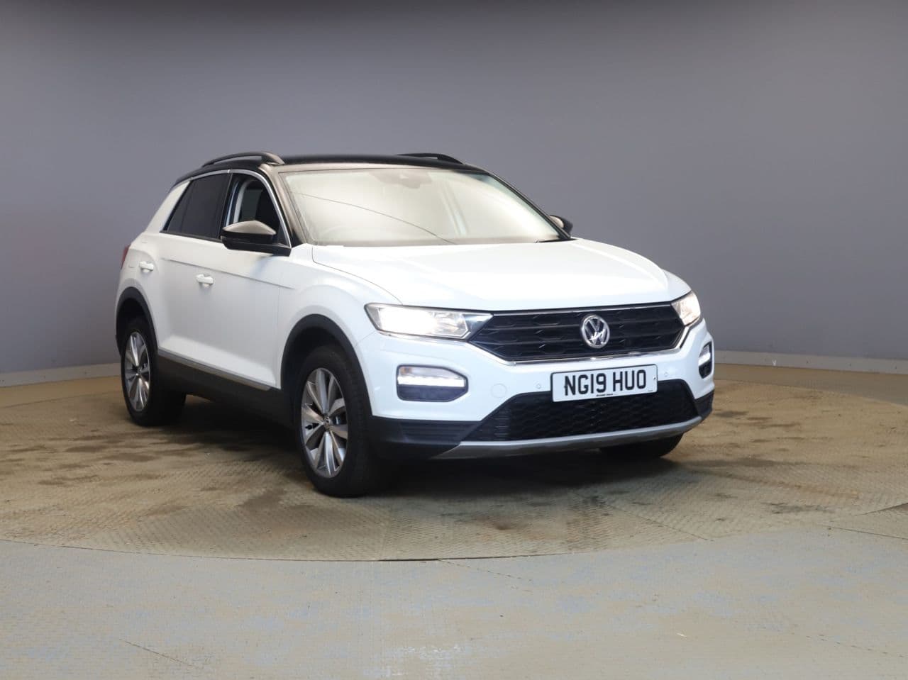 Volkswagen T-Roc 1.0 TSI GPF Design view 1