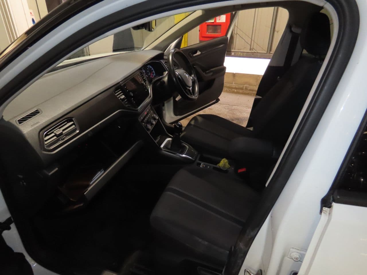 Volkswagen T-Roc 1.0 TSI GPF Design — image 8