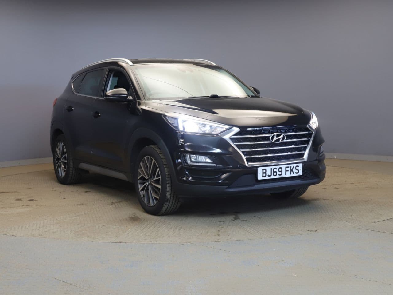 Hyundai Tucson 1.6 GDi Premium view 1