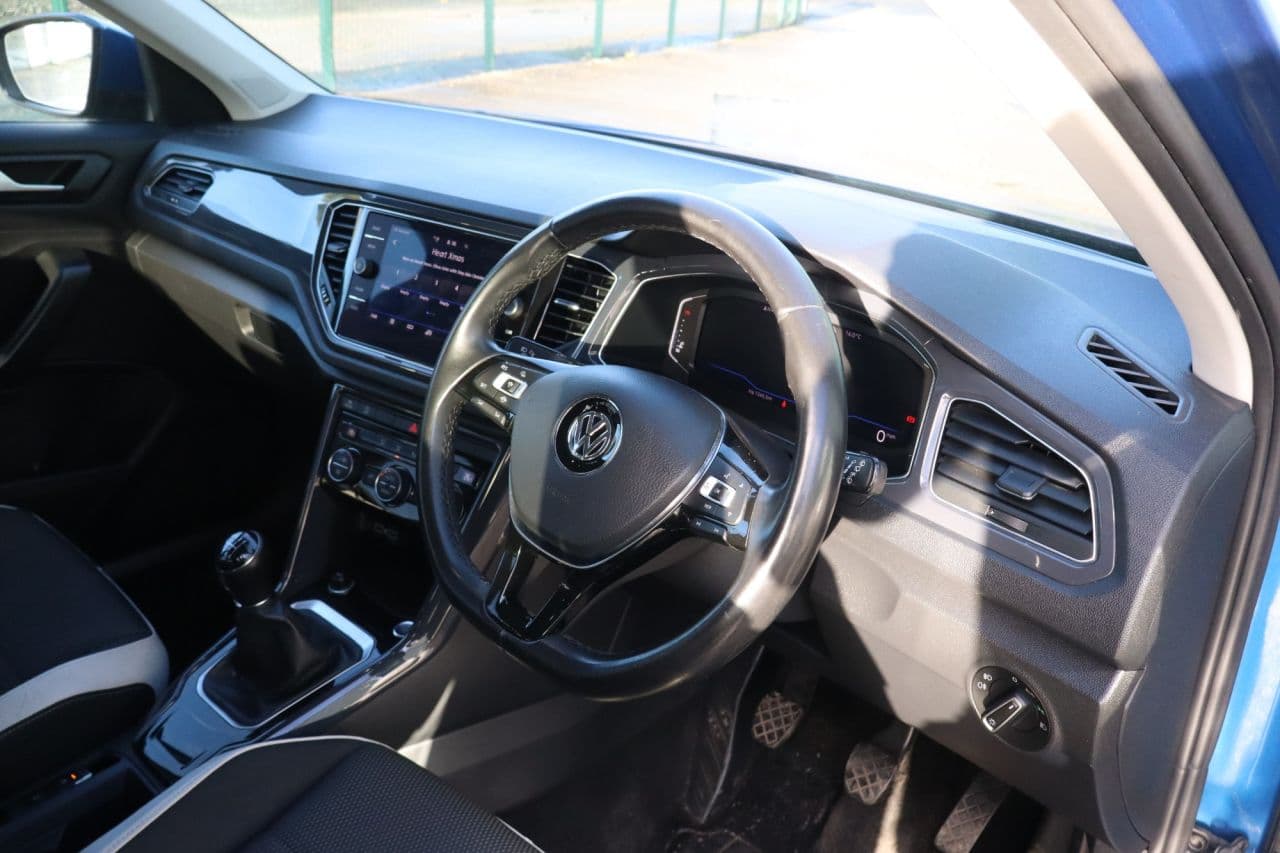 Volkswagen T-Roc 1.0 TSI SEL — image 5