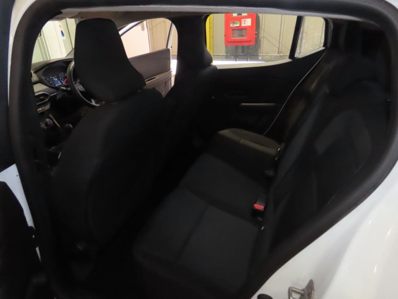Dacia Sandero 1.0 SCe Essential — image 10