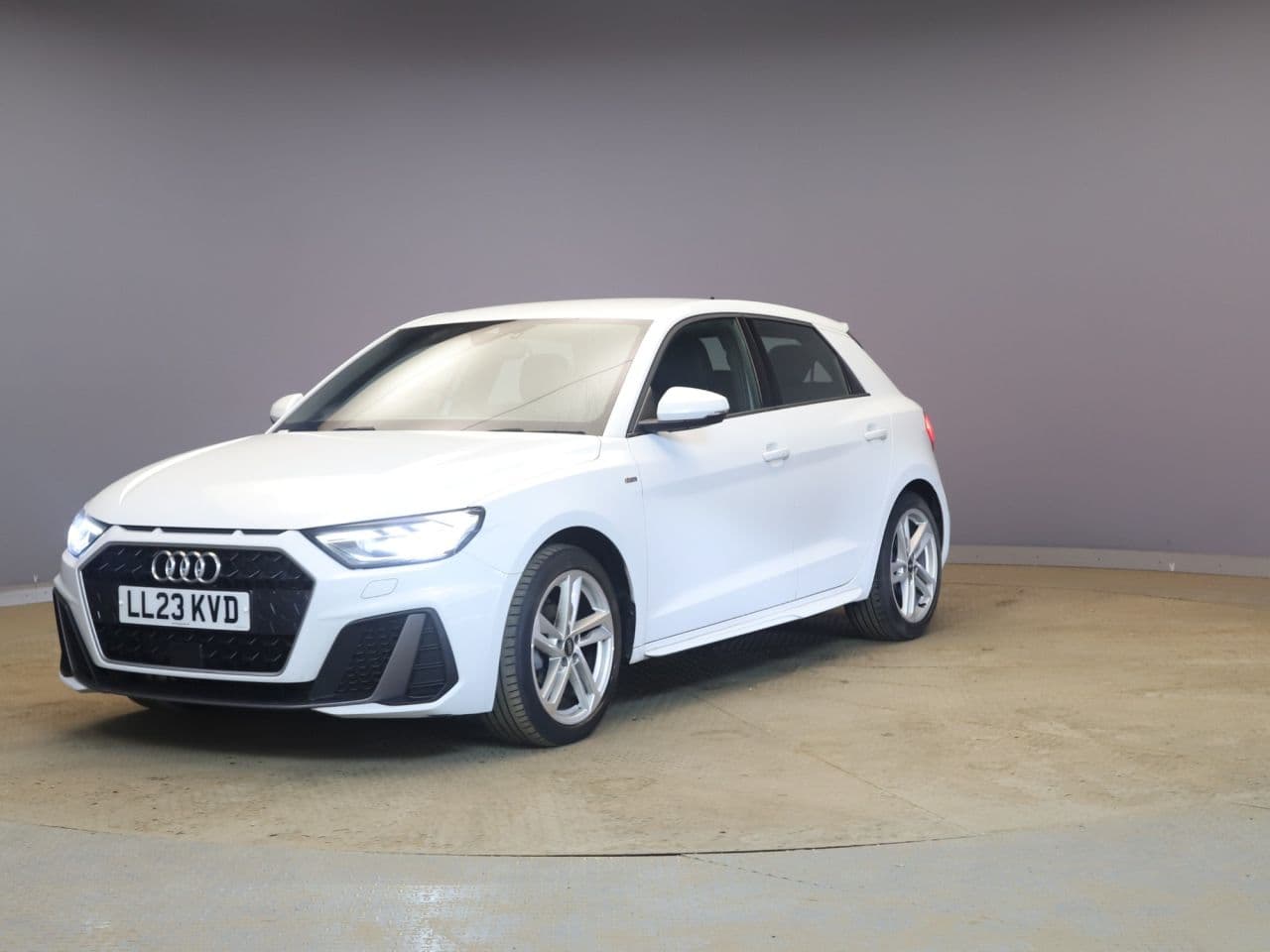Audi A1 1.0 TFSI 25 S line Sportback — image 2