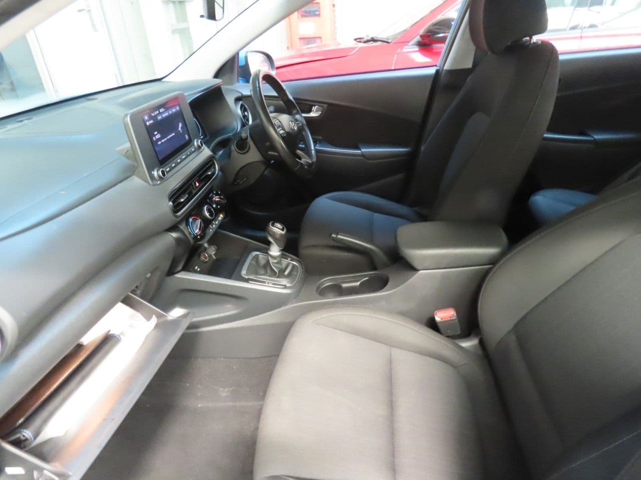 Hyundai Kona 1.0 T-GDi MHEV SE Connect — image 8