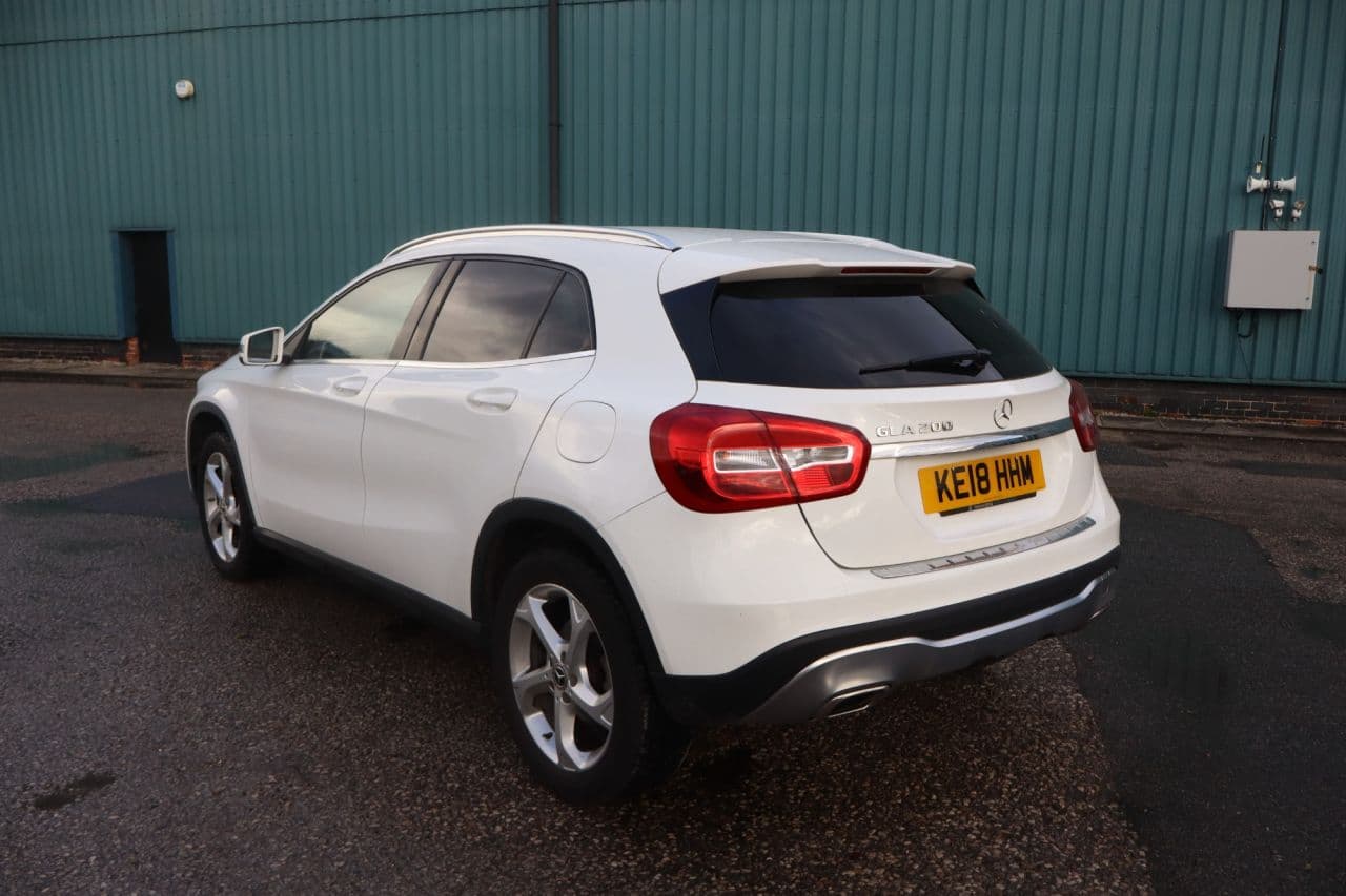 Mercedes-Benz Gla Class 1.6 GLA200 Sport — image 3