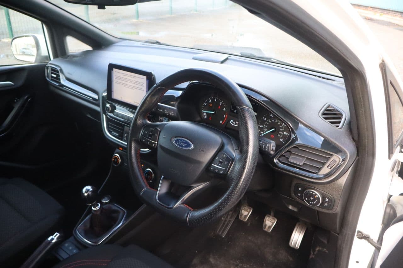 Ford Fiesta 1.0T EcoBoost GPF ST-Line — image 5
