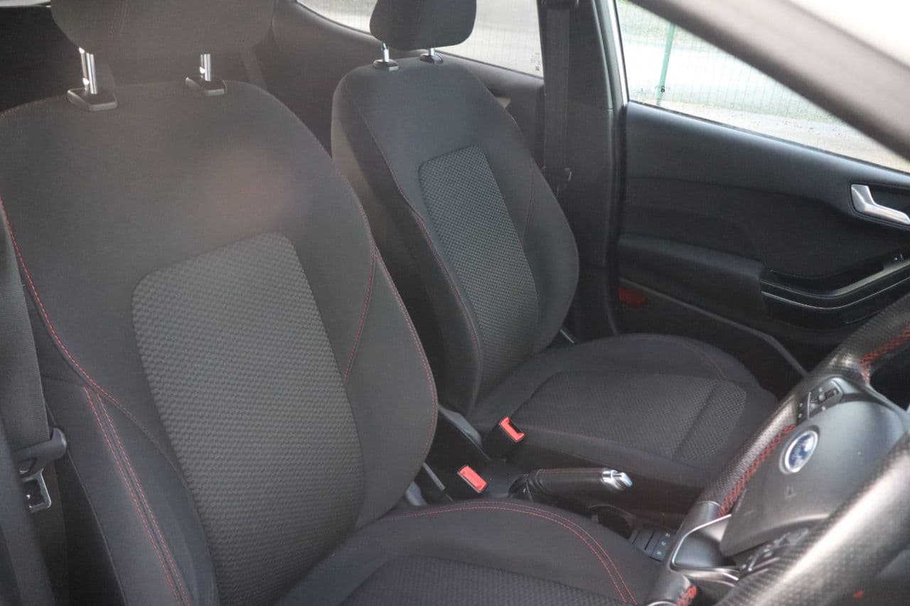 Ford Fiesta 1.0T EcoBoost GPF ST-Line — image 6