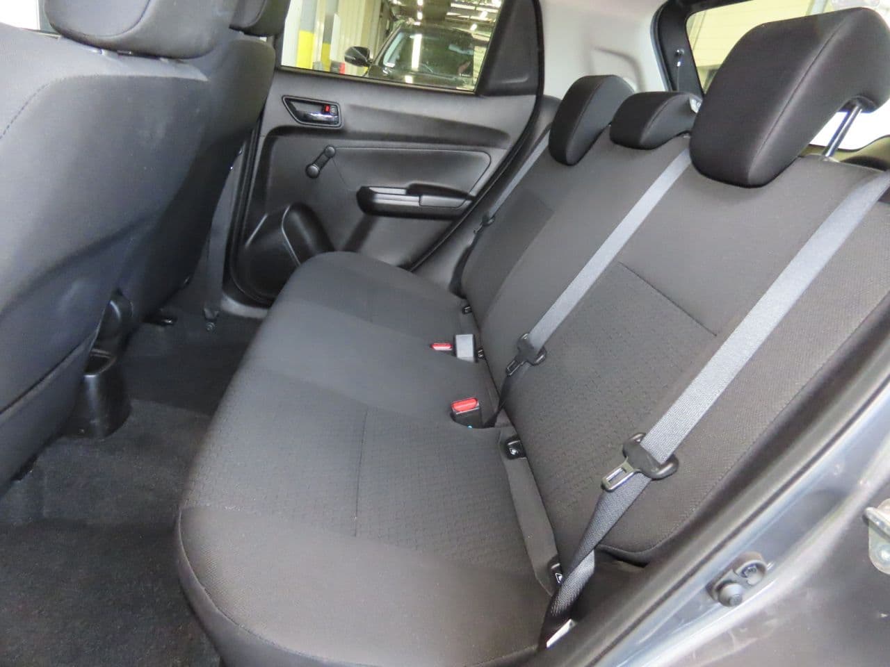 Suzuki Swift 1.2 Dualjet MHEV SZ-T — image 10