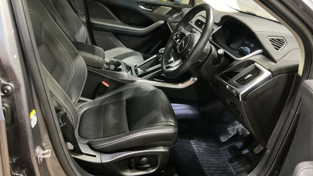 Jaguar I-Pace 400 90kWh SE — image 8