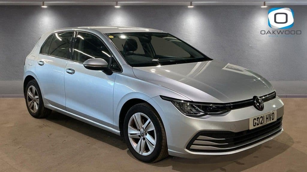 Volkswagen Golf 1.5 TSI Life view 1