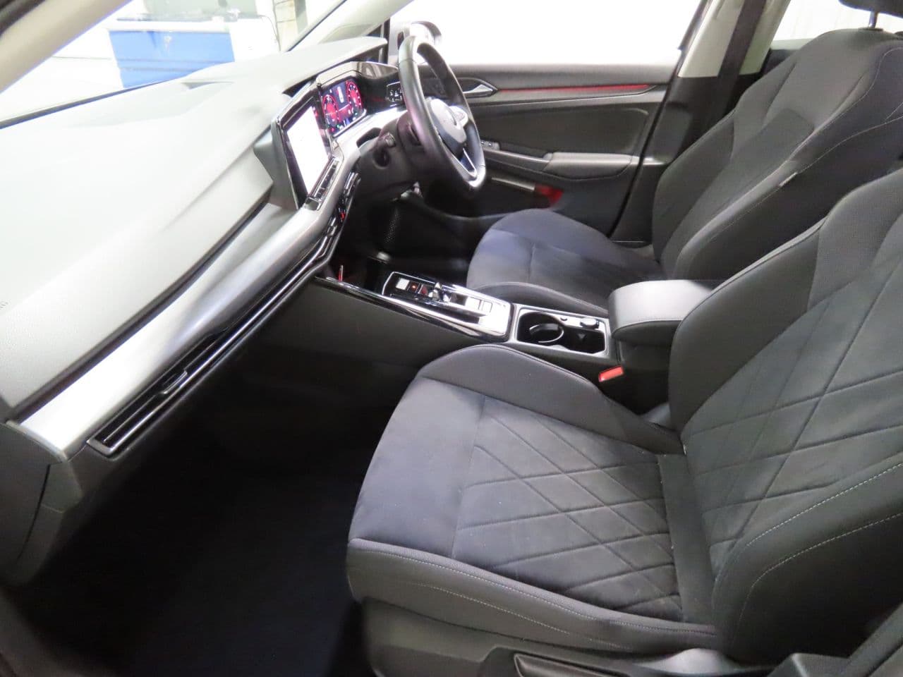 Volkswagen Golf 1.4 TSI 13kWh Style — image 8