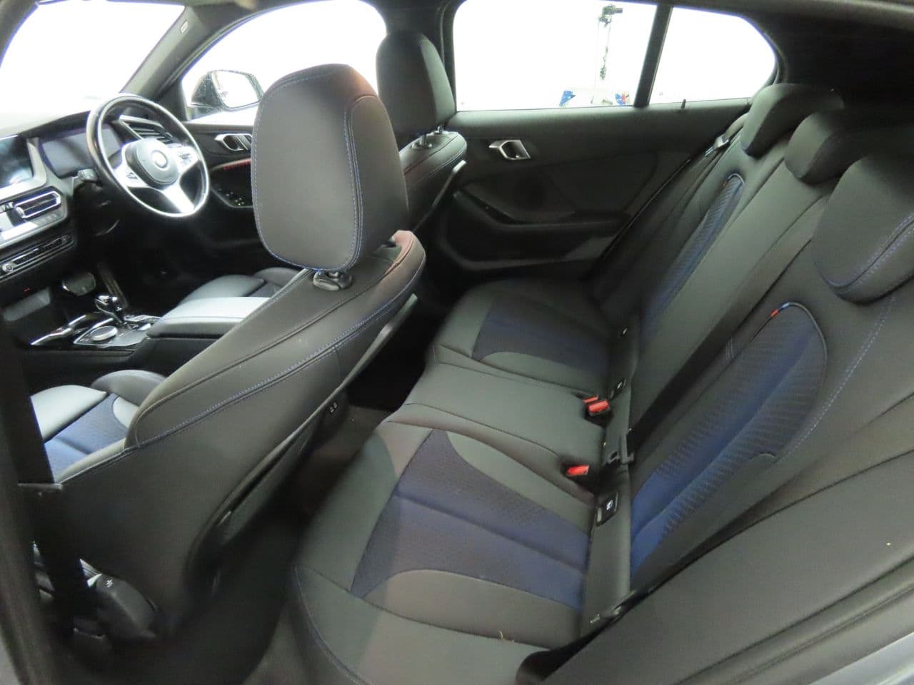 BMW 1 Series 1.5 118i M Sport (LCP) — image 10
