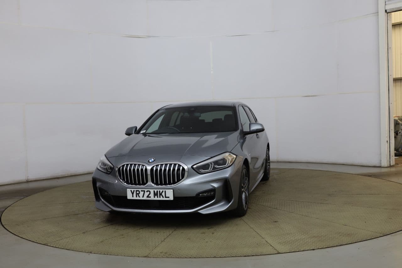 BMW 1 Series 1.5 118i M Sport (LCP) — image 2