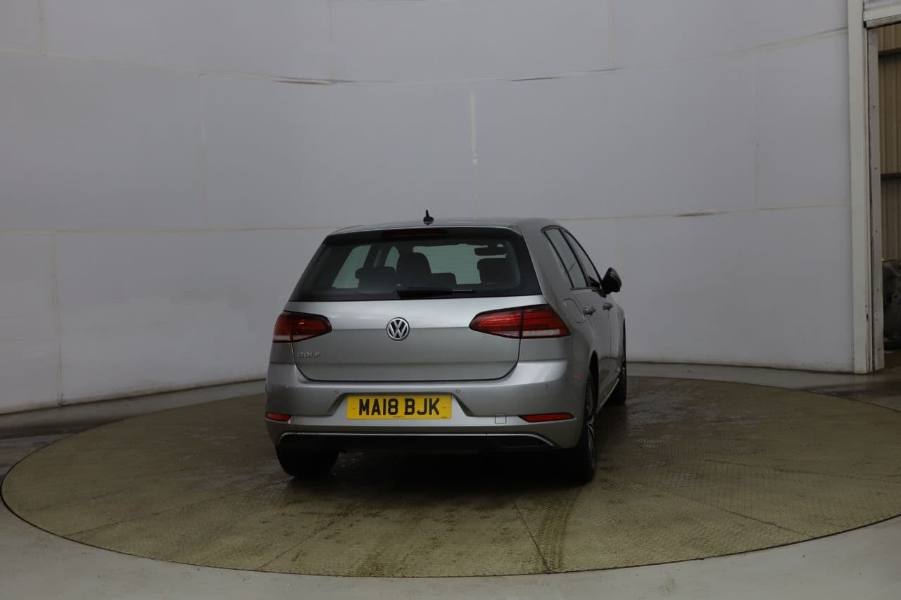 Volkswagen Golf 1.4 TSI SE Nav — image 4