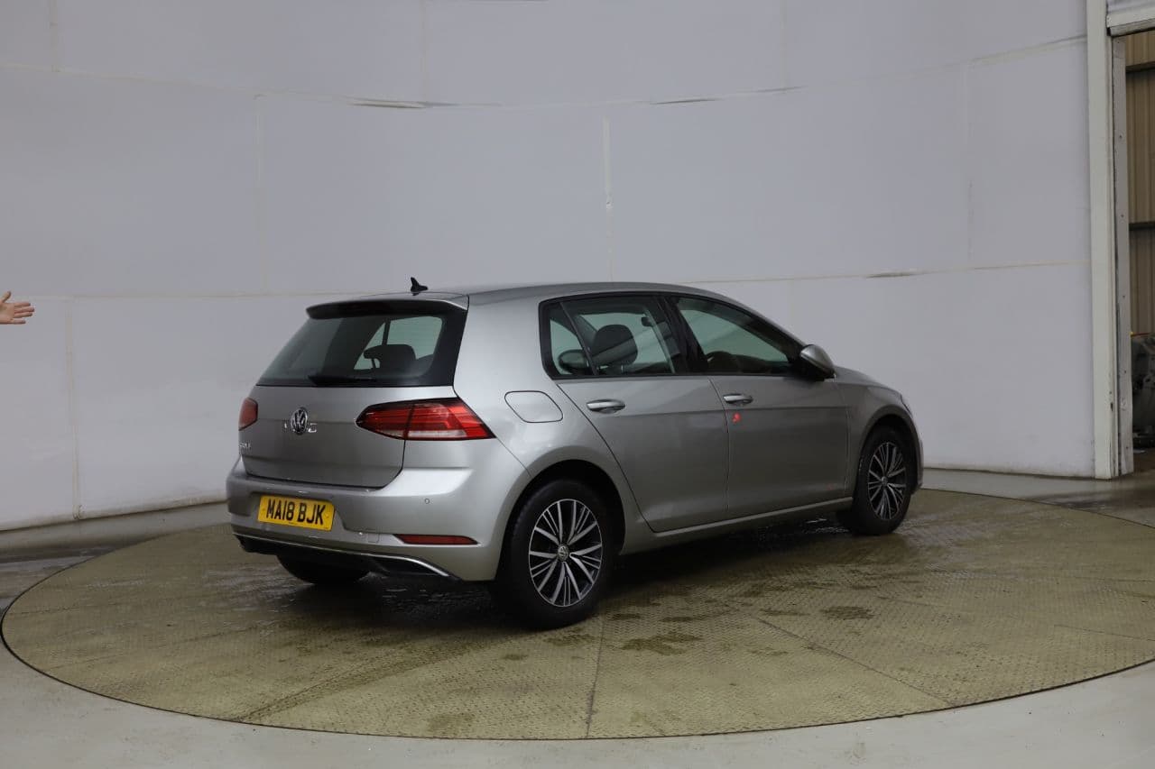 Volkswagen Golf 1.4 TSI SE Nav — image 6