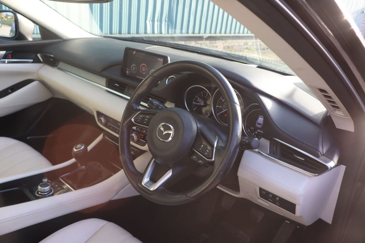Mazda MAZDA6 2.0 SKYACTIV-G Sport Nav+ Tourer — image 5