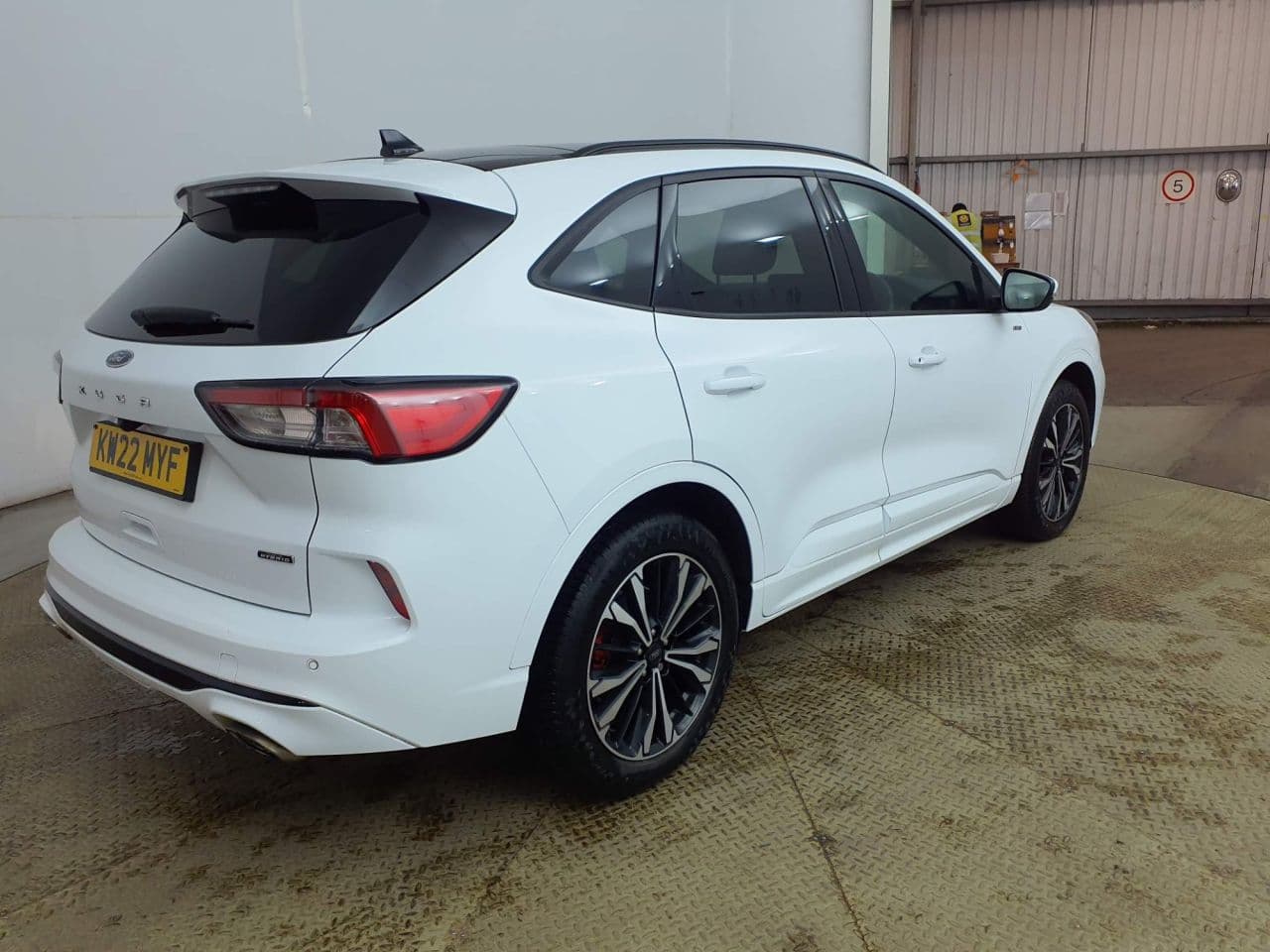 Ford Kuga 2.5 Duratec 14.4kWh ST-Line X Edition — image 5