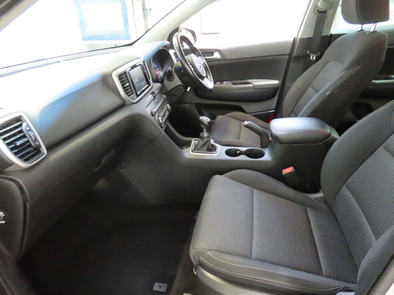 Kia Sportage 1.6 GDi 2 — image 8