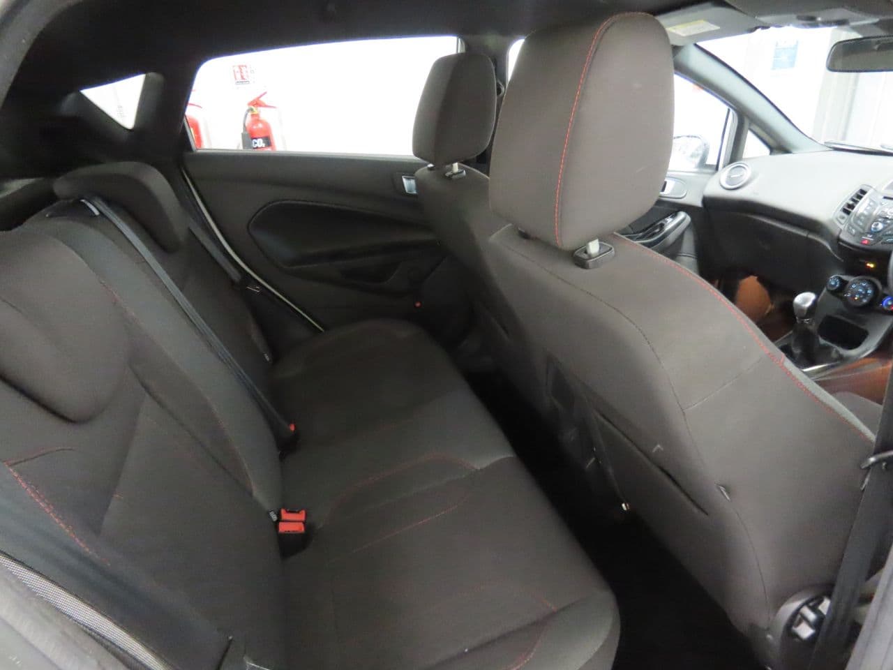 Ford Fiesta 1.5 TDCi ST-Line — image 11
