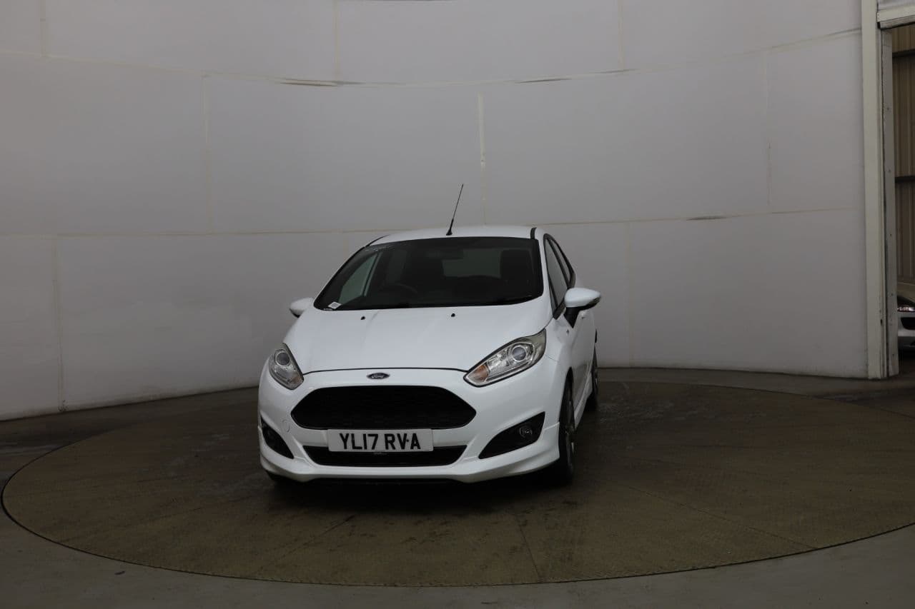 Ford Fiesta 1.5 TDCi ST-Line — image 2