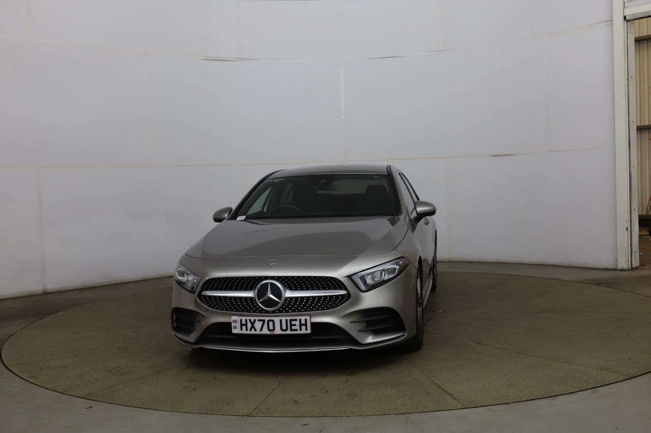 Mercedes-Benz A Class 1.3 A200 AMG Line — image 2