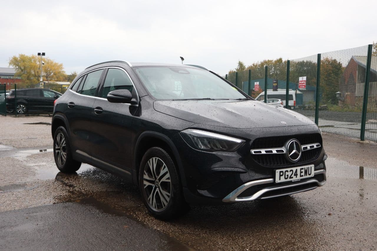 Mercedes-Benz Gla Class 1.3 GLA200h MHEV Sport (Executive)