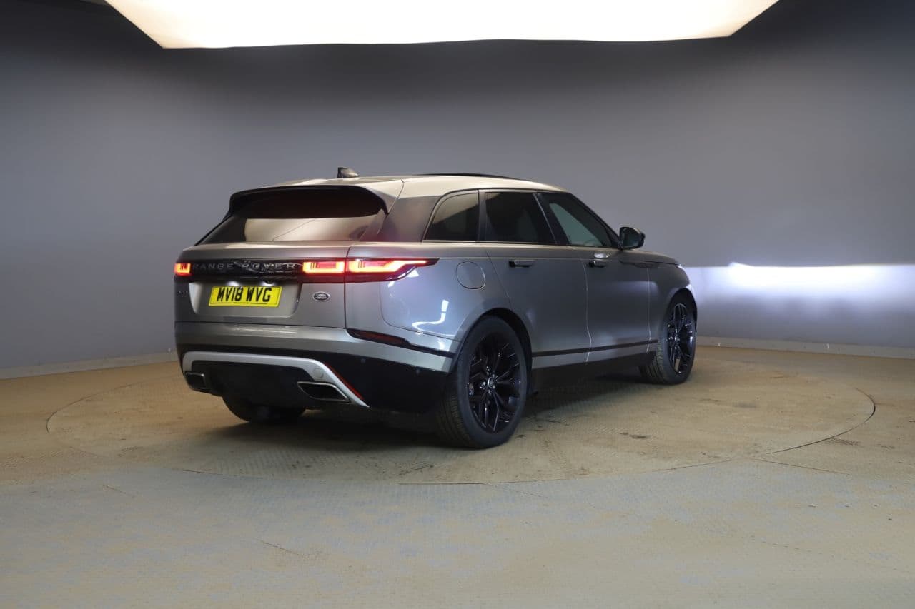 Land Rover Range Rover Velar 2.0 P300 R-Dynamic HSE — image 4
