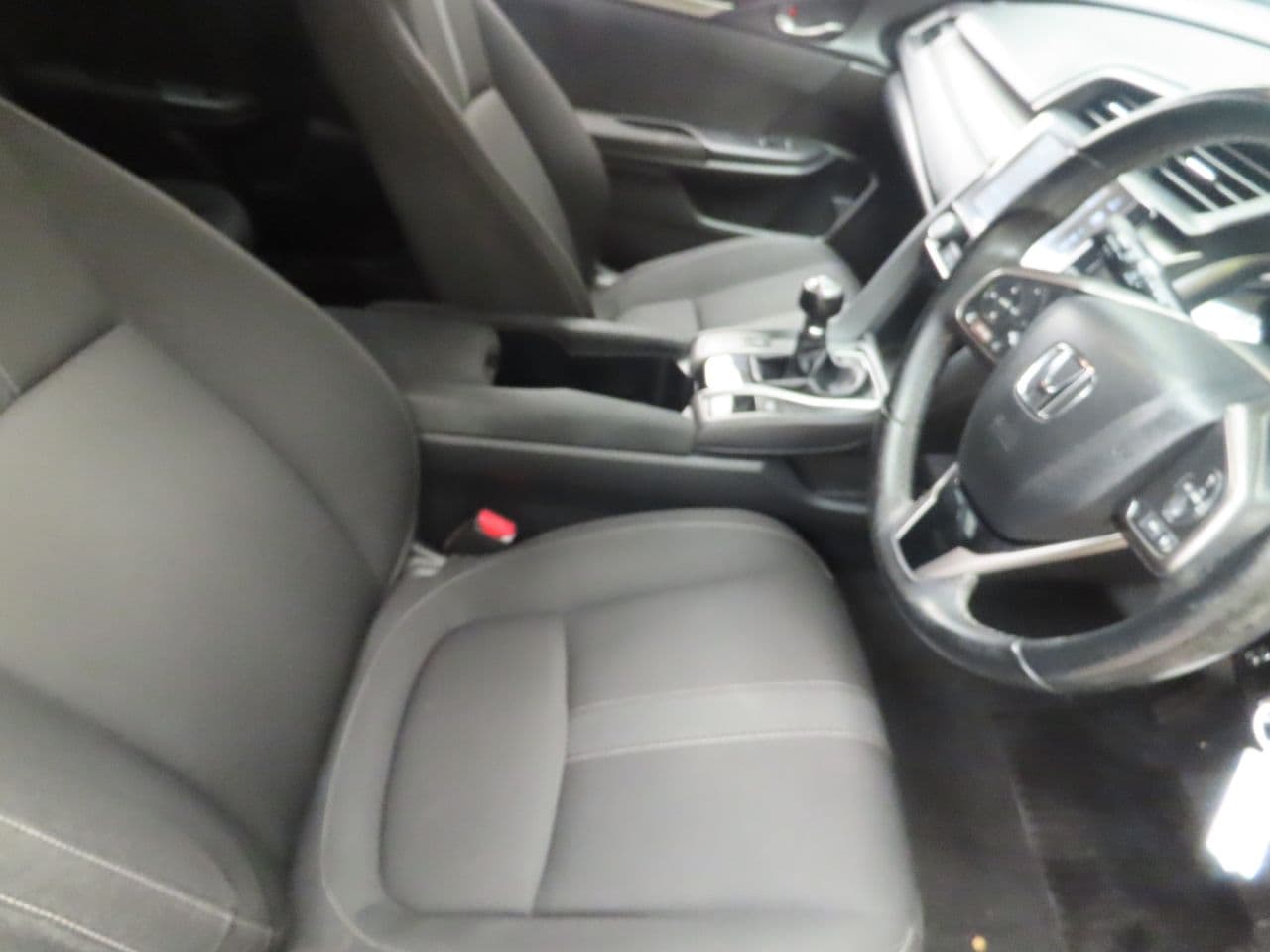 Honda Civic 1.0 VTEC Turbo SR — image 7