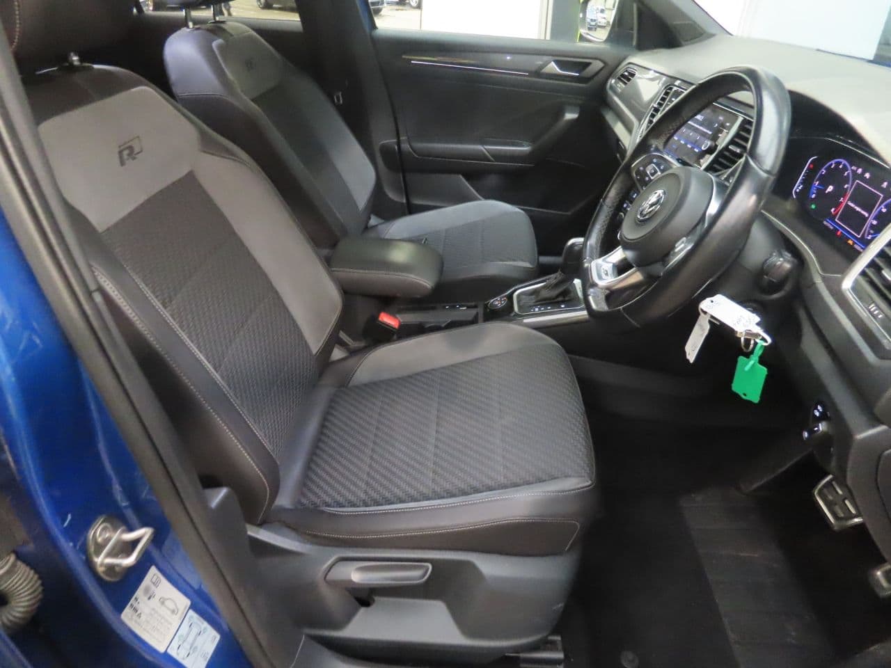 Volkswagen T-Roc 2.0 TSI GPF R-Line — image 7