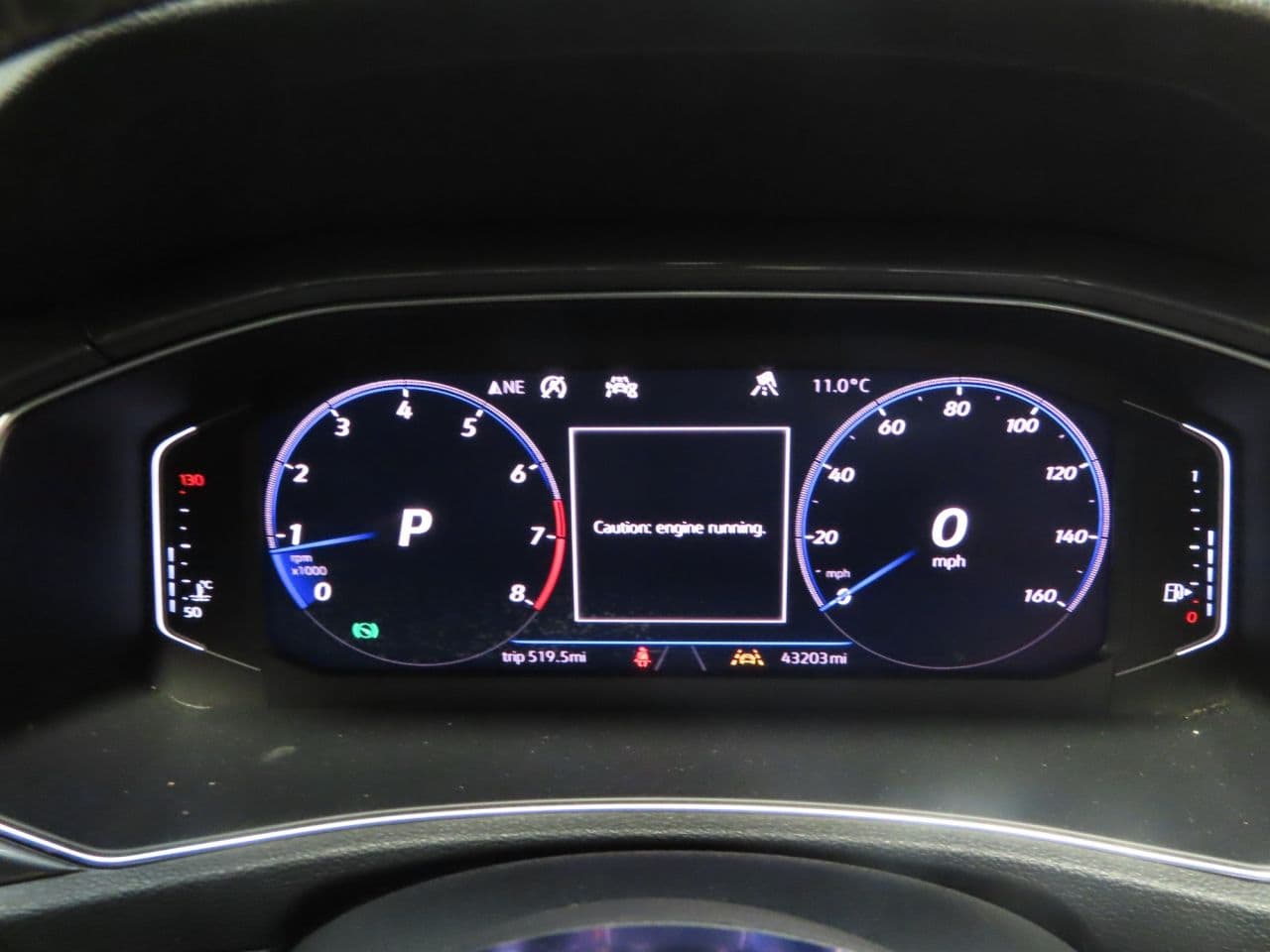 Volkswagen T-Roc 2.0 TSI GPF R-Line — image 9