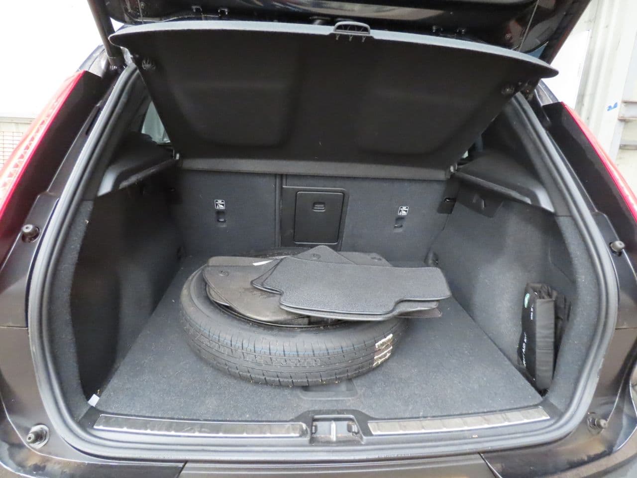 Volvo XC40 1.5 T3 Inscription — image 12