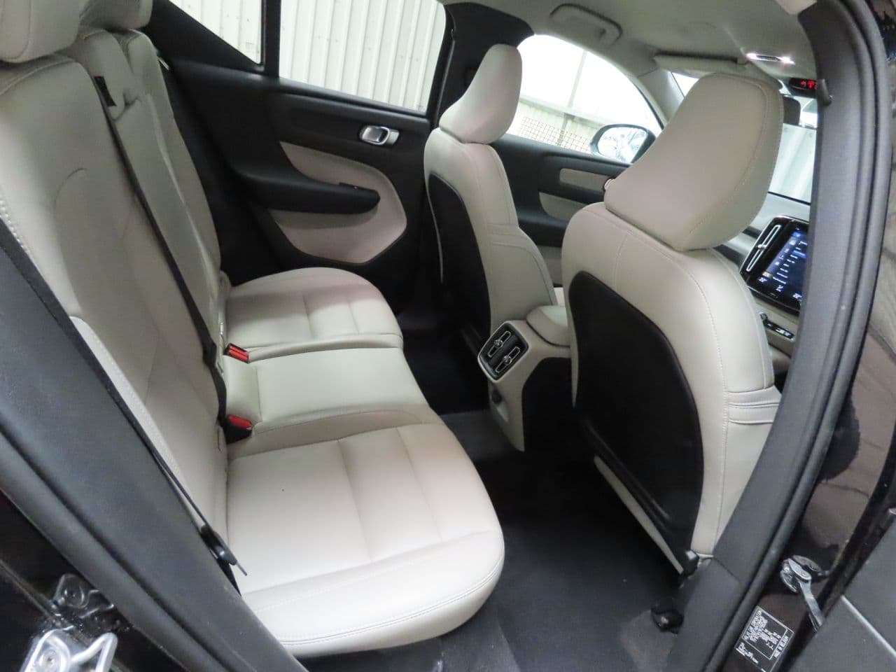 Volvo XC40 1.5 T3 Inscription — image 10