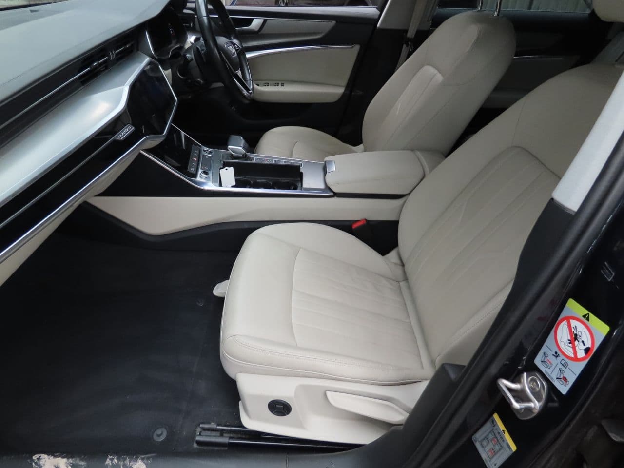 Audi A6 Avant 2.0 TFSIe 50 Sport — image 8