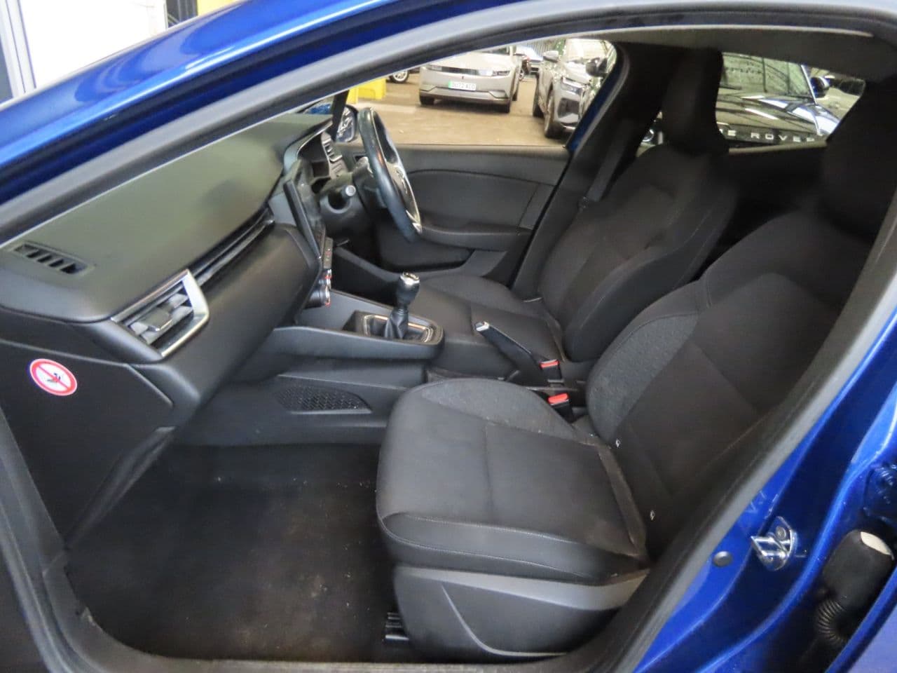 Renault Clio 1.0 TCe Iconic — image 8