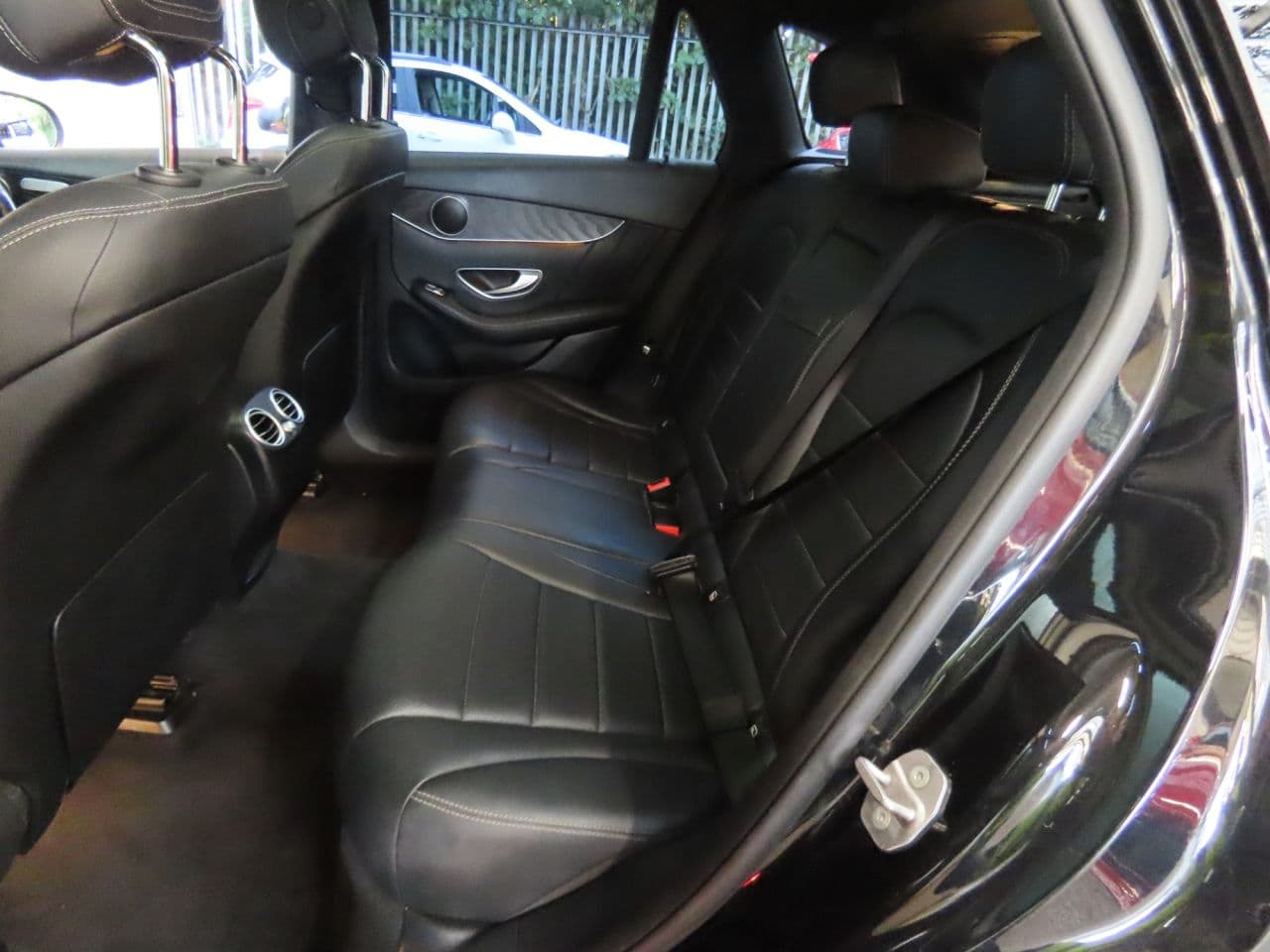Mercedes-Benz Glc 2.1 GLC220d AMG Line (Premium) — image 10