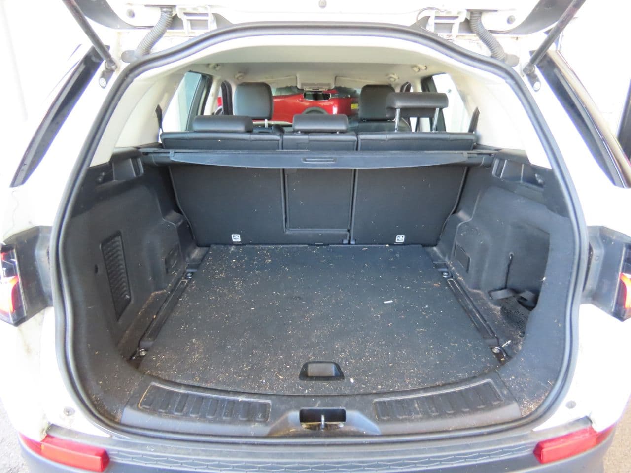 Land Rover Discovery Sport 2.0 D165 S — image 12