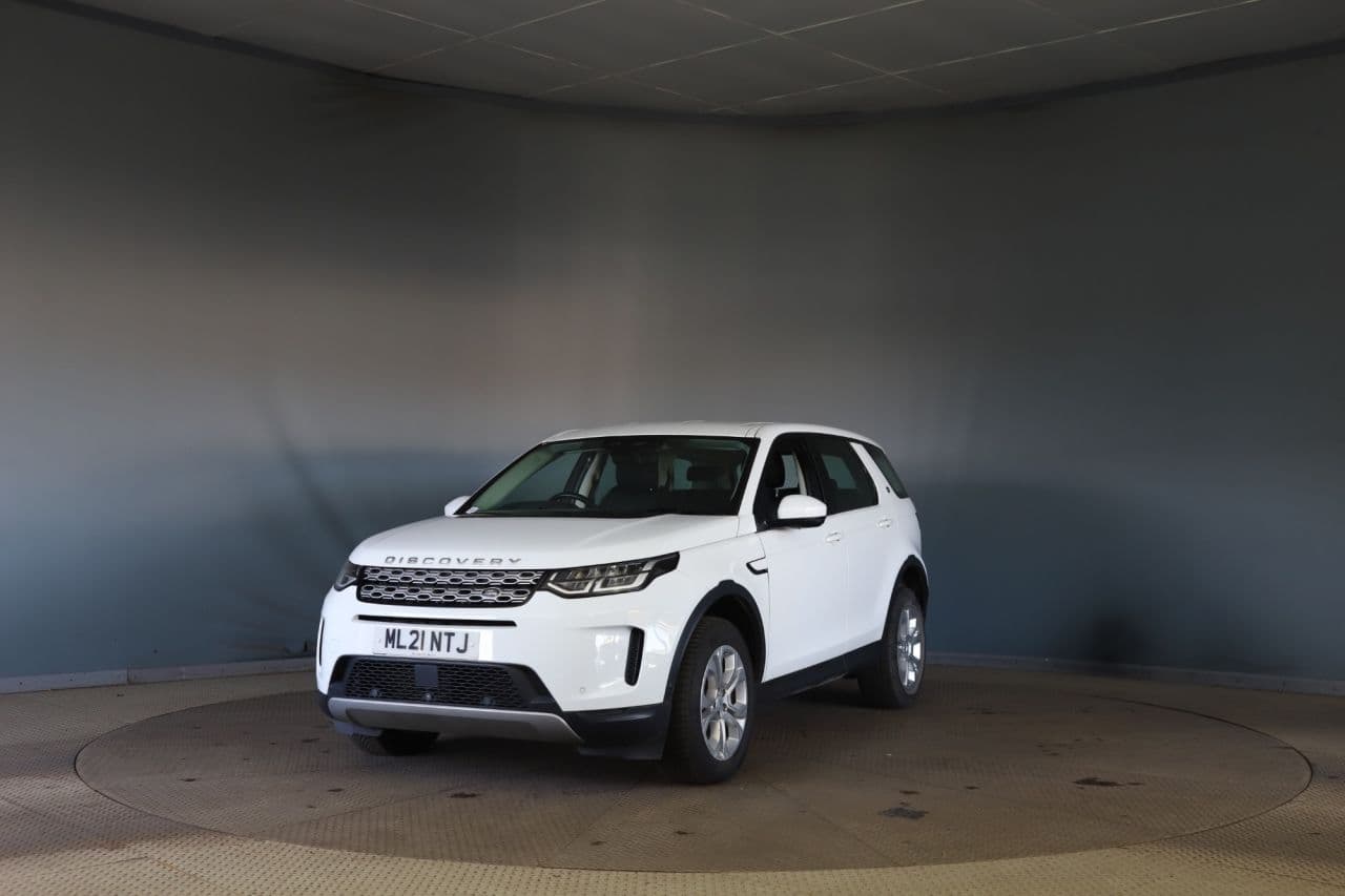 Land Rover Discovery Sport 2.0 D165 S — image 3