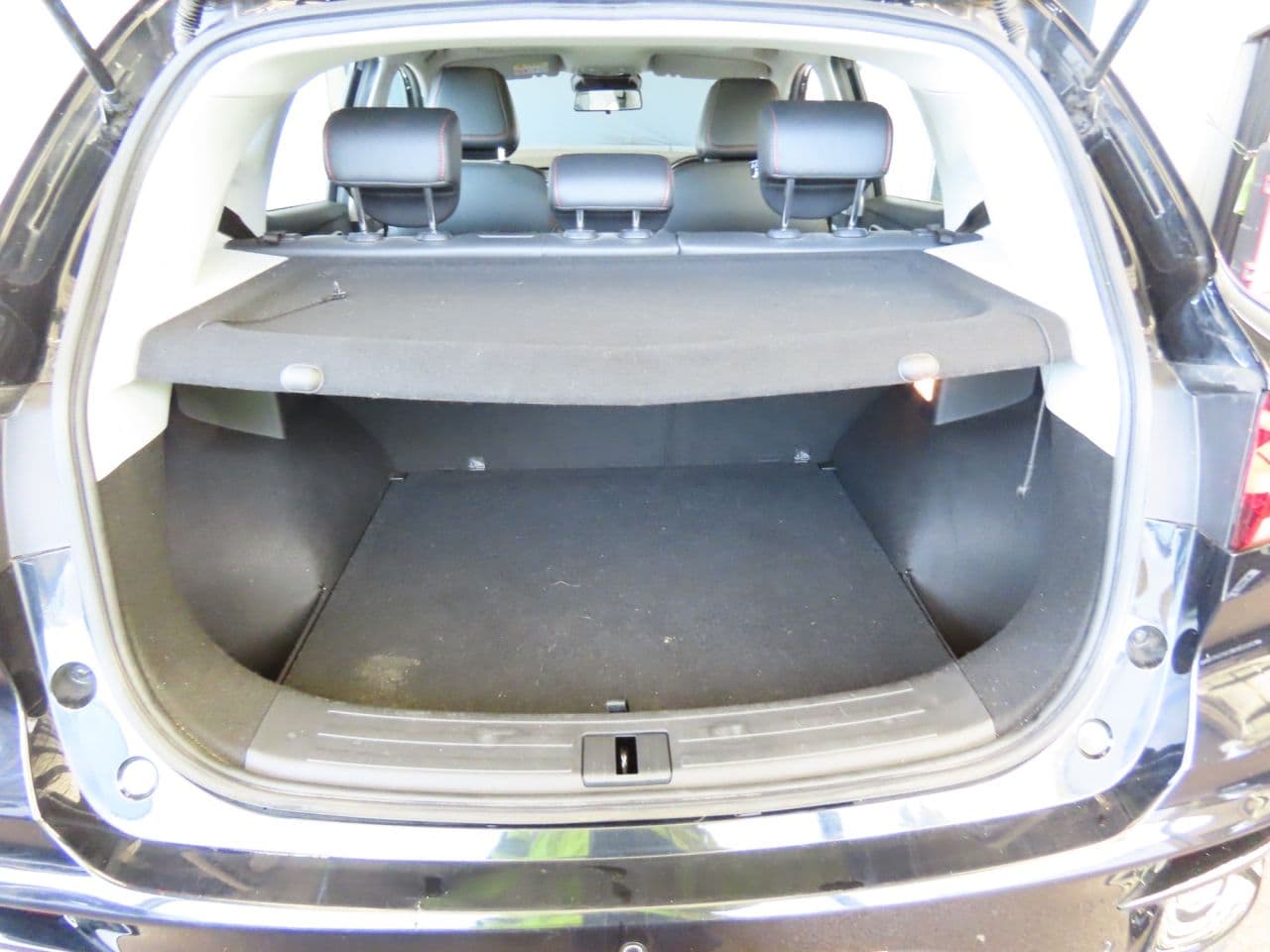 MG MG Zs 72.6kWh Trophy Long Range — image 12