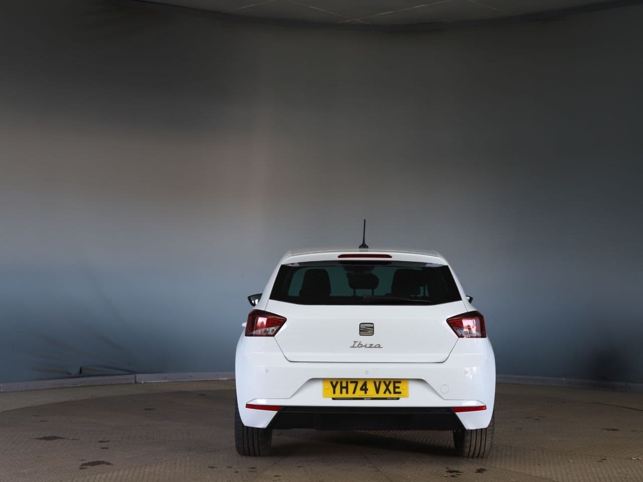 Seat Ibiza 1.0 TSI XCELLENCE — image 4