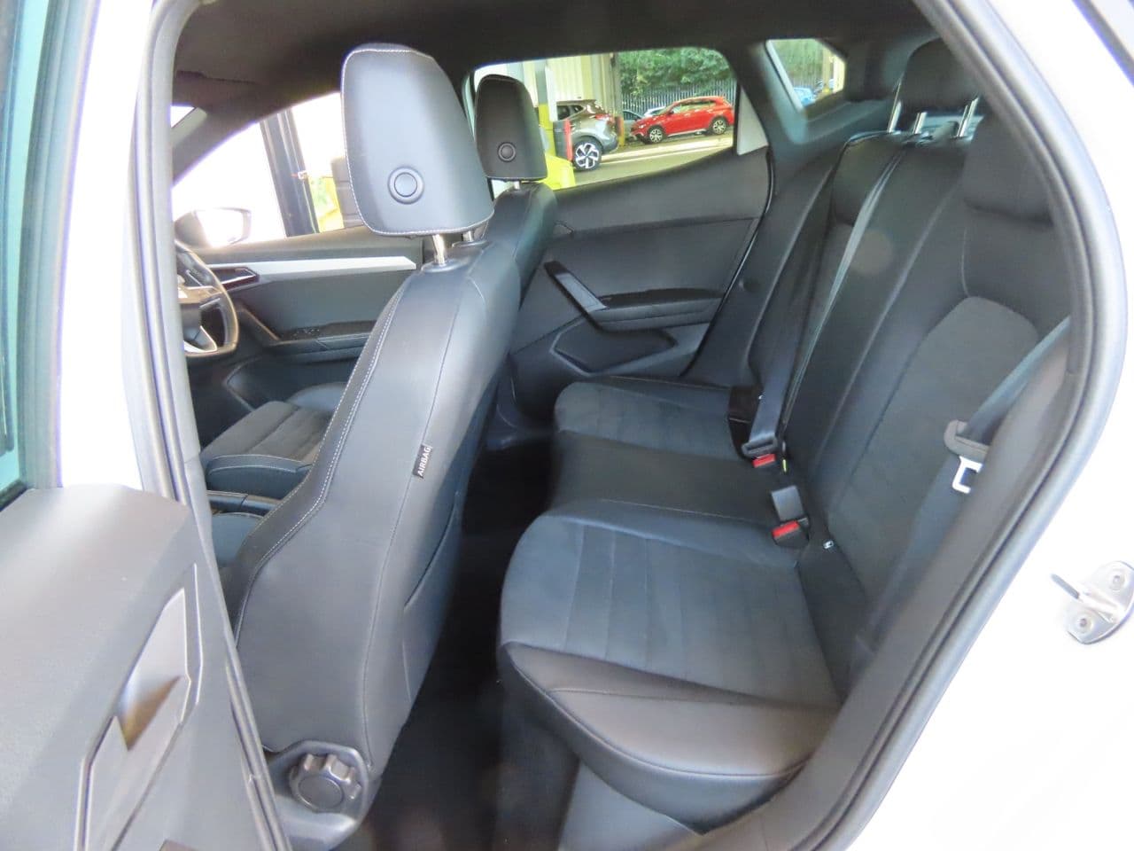 Seat Ibiza 1.0 TSI XCELLENCE — image 10